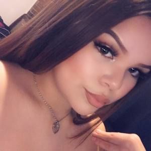 Meet your Posher, Flora